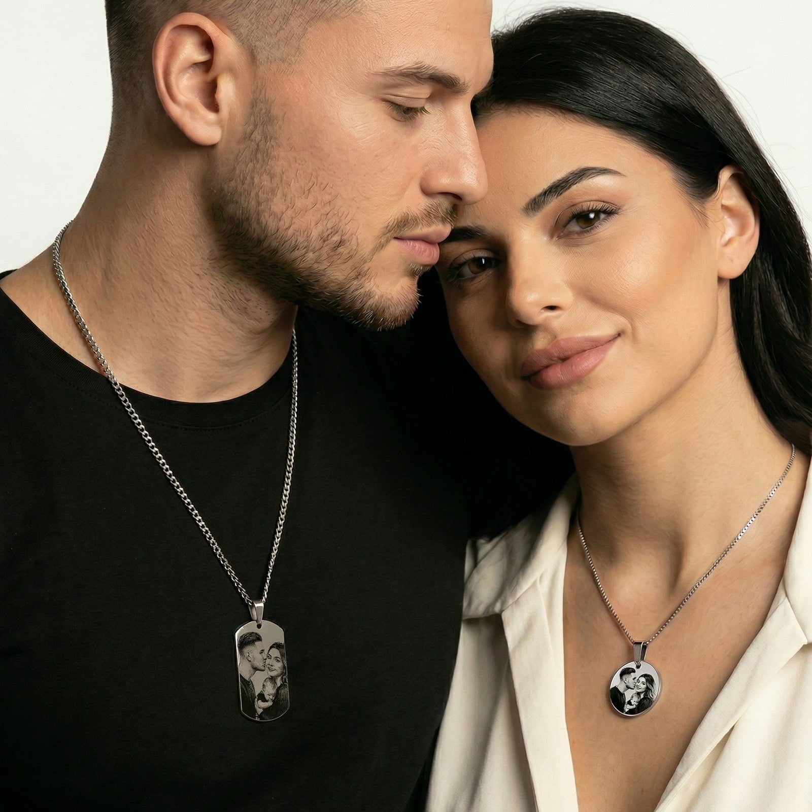 Set Coliere Army si Luna gravate cu poza