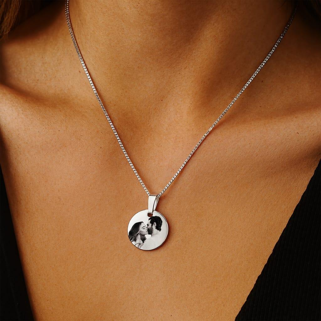 Colier Luna gravat cu poza